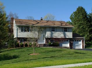 32 Mullens Ln, Bernardsville, NJ 07924