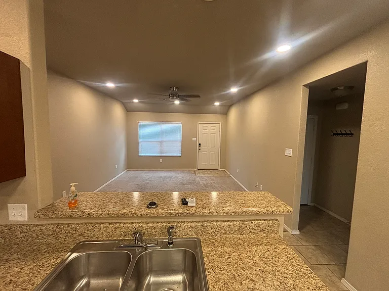 3020 Beechwood Dr — Photo 35