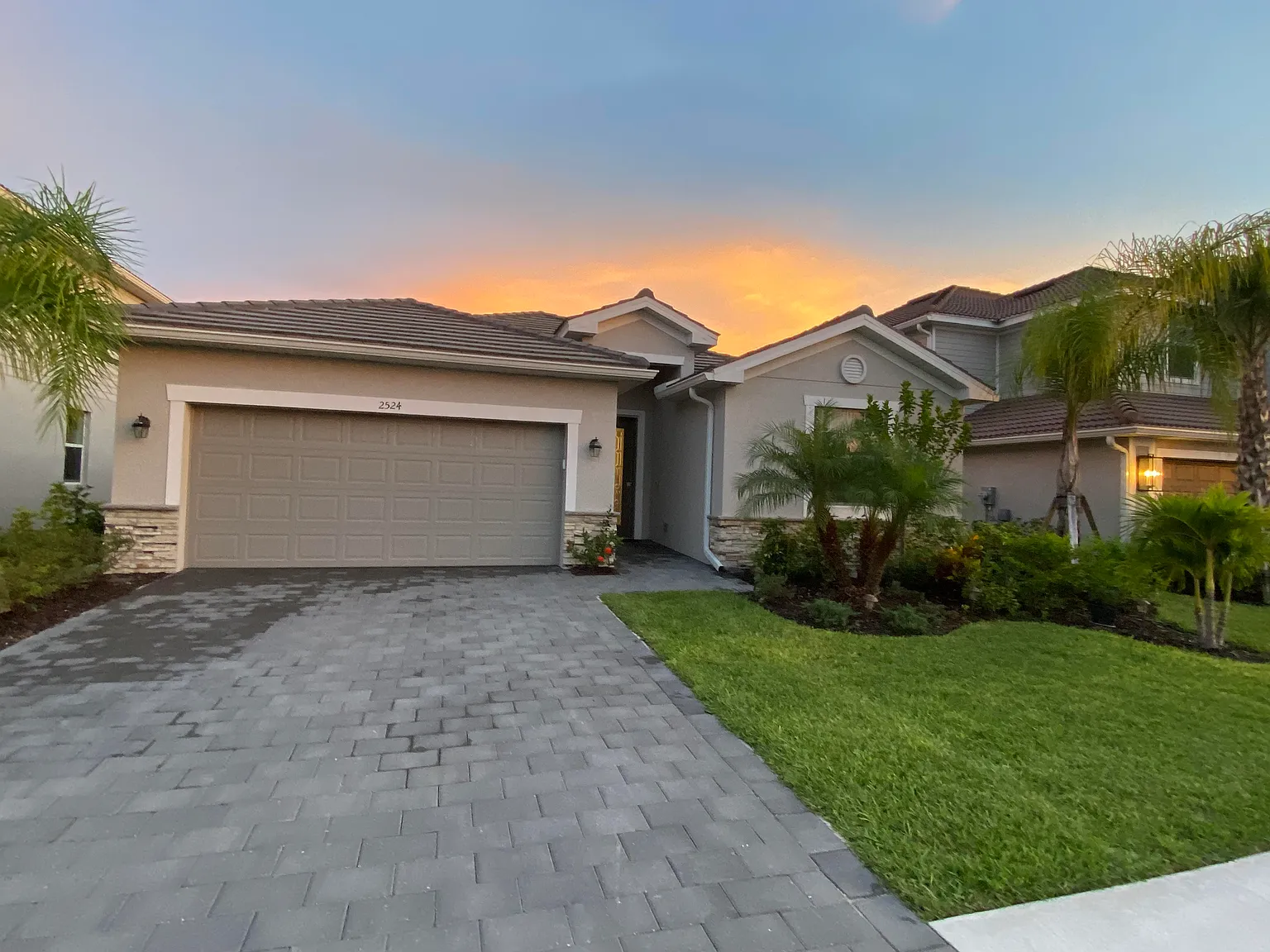 4 bed, 2032 sqft, $3,000 — Photo 4