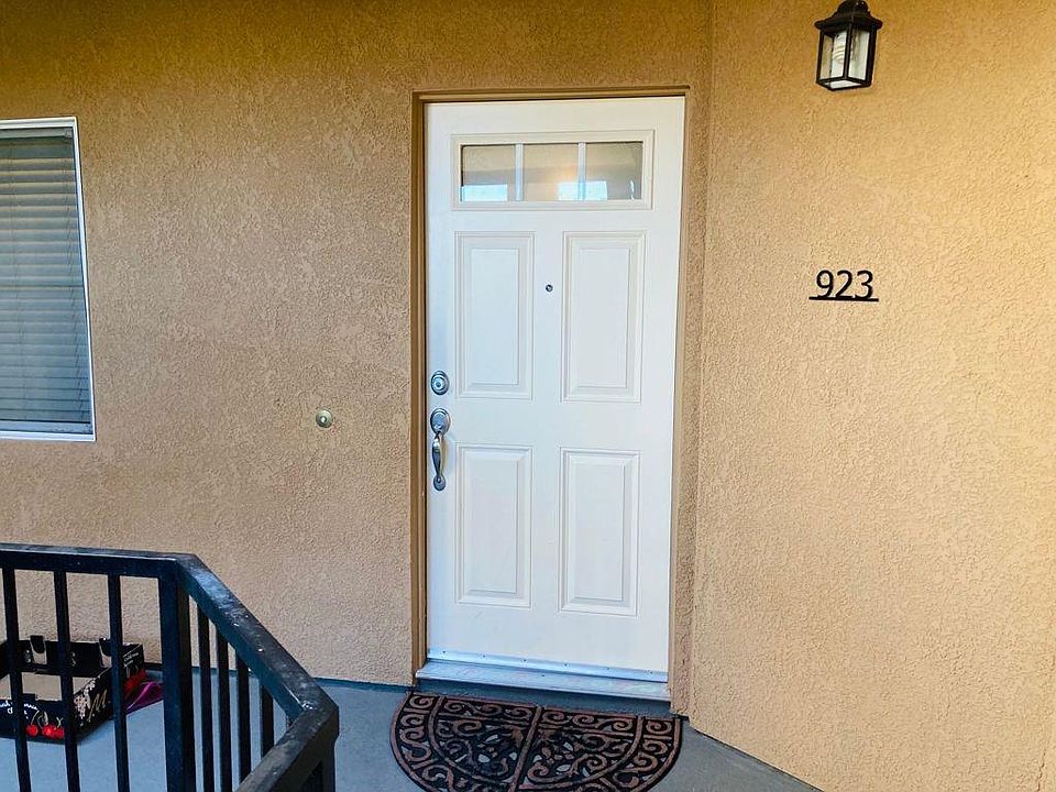 2nd image of 900 Moon Cir Unit 923