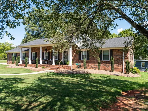 2381 Salem Church Rd, Lincolnton, NC 28092