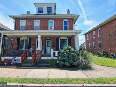 326 W Race St, Stowe, PA, 19464