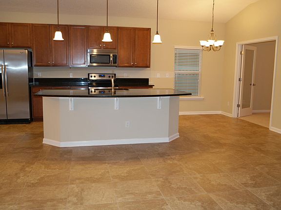 5th image of 105 Quail Creek Cir