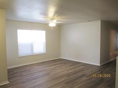 4th image of 8162 Marydean Ave