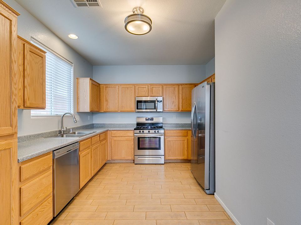 1st image of 1137 Village Crossing Ln