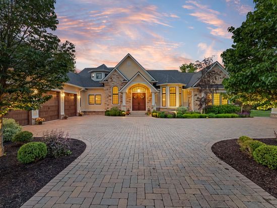 860 Chatham Hills Blvd, Westfield, IN 46074