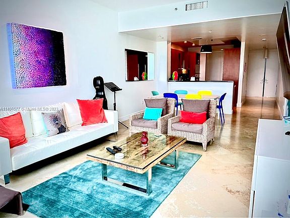 5th image of 100 S Pointe Dr APT 603