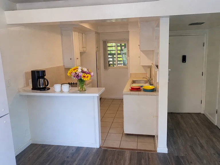 1538 Franklin St #B — Photo 3