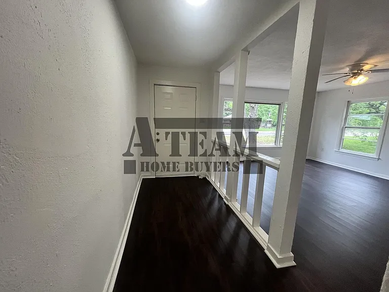 411 McEntire Rd — Photo 3
