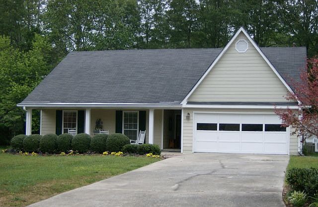 Charming Ranch on Cul De Sac Lot