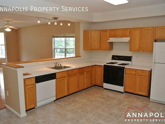 2nd image of 2320 Sandy Walk Way