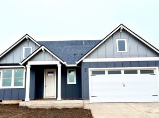2484 W 7th Ave, Junction City, OR 97448
