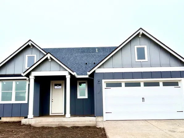 2484 W 7th Ave, Junction City, OR 97448