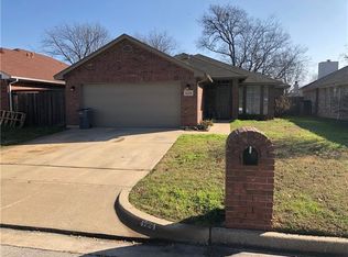 4224 Maryanne Pl, Haltom City, TX 76137