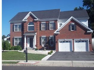 1535 Shrewsbury Dr, Bensalem, PA 19020