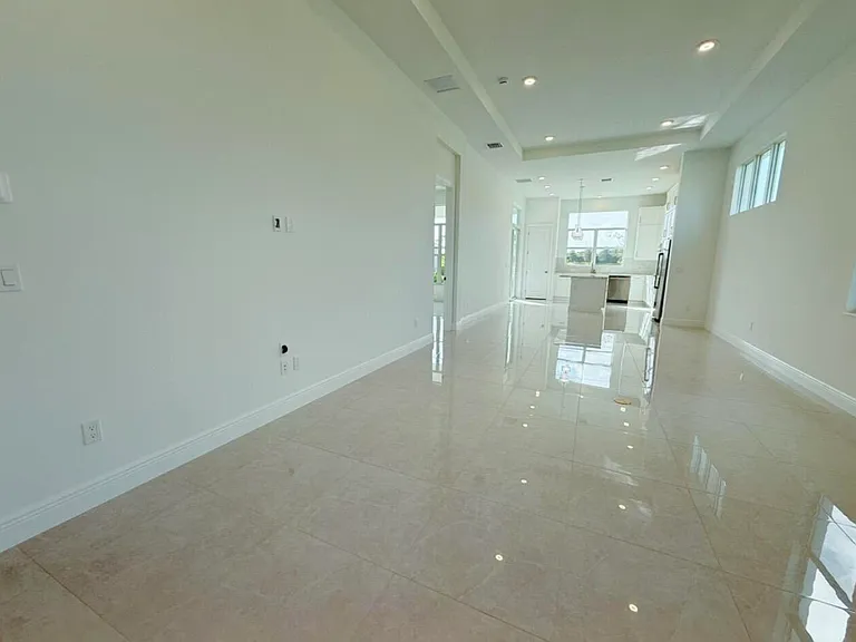5066 Lido Key Ln — Photo 6