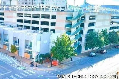 1 bed, 1.0 bath, 996 sqft, $1,125 — Photo 1