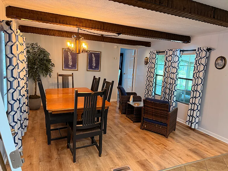 Dinning room off kitchen, Lake view