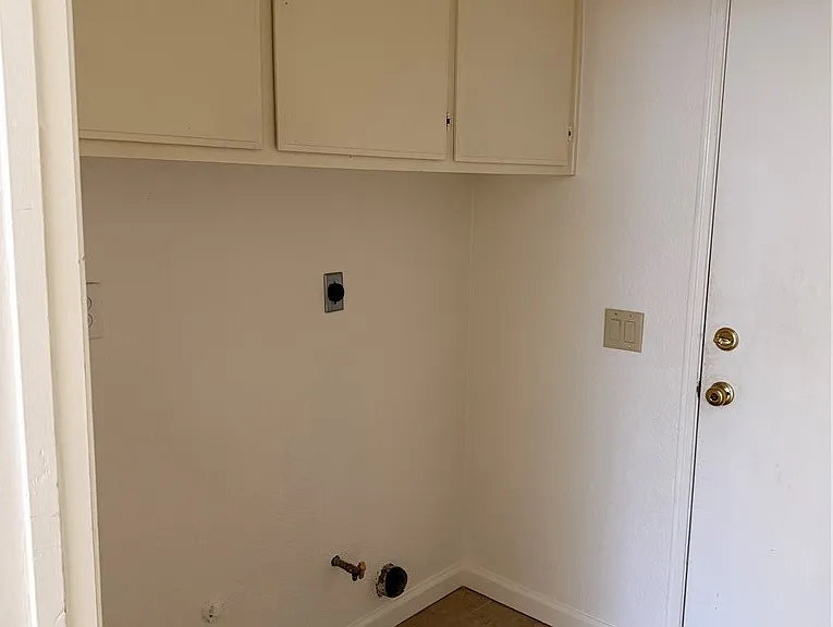 24962 Barclay Ln — Photo 10