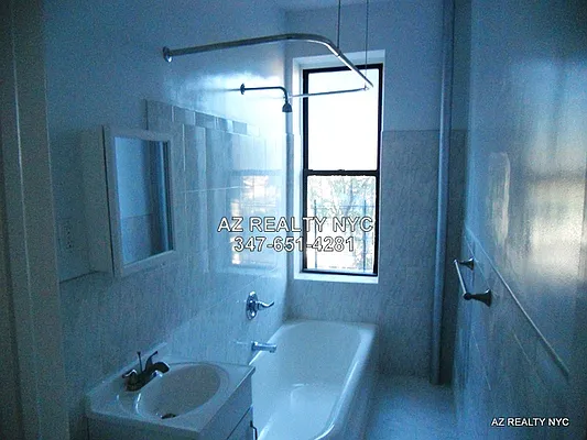 Rented by FirstService Realty (legacy) | media 3