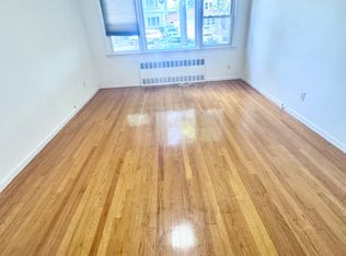 340 Burgher Ave #1, Staten Island, NY 10305