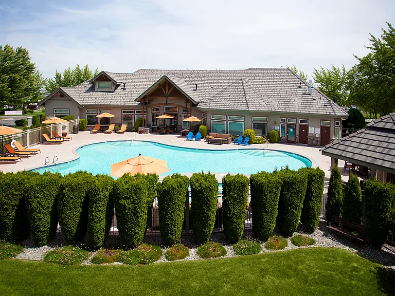 Sparkling Pool
