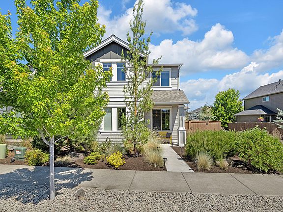 3rd image of 61094 SE Sydney Harbor Dr