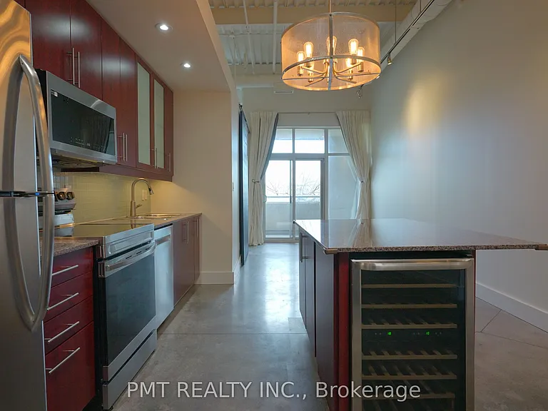 550 Hopewell Ave #302 — Photo 5