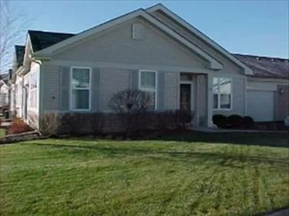 16410 Crescent Lake Dr, Crest Hill, IL 60403