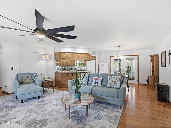 5th image of 506 E Glenview Pl
