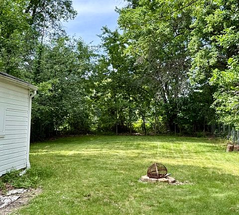 3rd image of 4233 Bluestone Rd