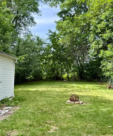 4233 Bluestone Rd — Photo 3