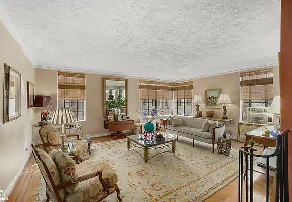3rd image of 3001 Henry Hudson Pkwy W #2AB