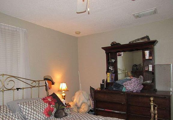 4th image of 537 Lawton Ave