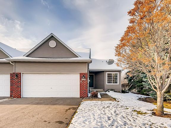 2nd image of 3715 Burgundy Dr