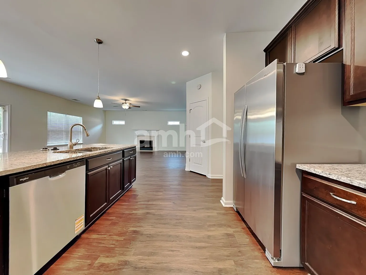 4 bed, 2.5 bath, 2313 sqft, $2,645 — Photo 3