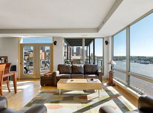 240 Spring St UNIT 423, Saint Paul, MN 55102