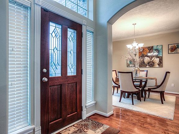 5th image of 2035 Marchwood Manor Dr