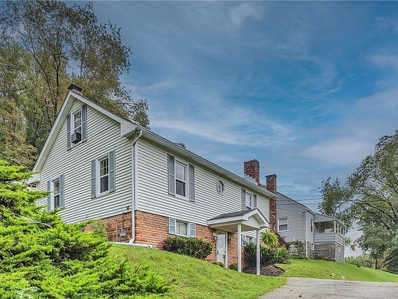 4th image of 338 Brush Creek Rd
