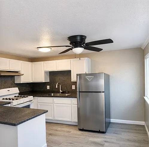 230 N 4th Ave #102 — Photo 1