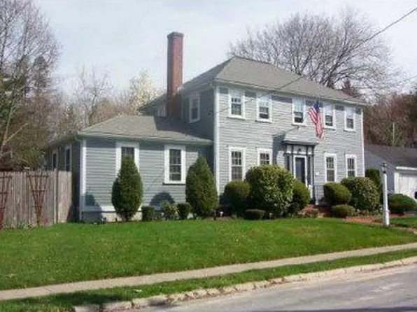 22 Park Ave, Burrillville, RI 02830