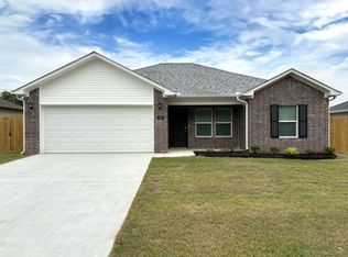 105 Redbud Ct, Jacksonville, AR 72076