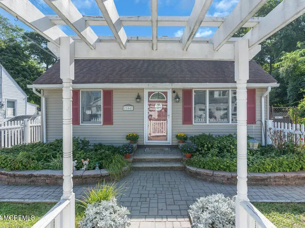 104 Franklin Avenue, Hazlet, NJ 07734