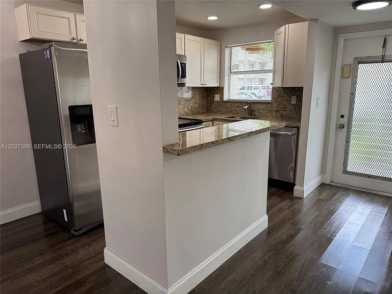 8325 Sunrise Lakes Blvd #103 — Photo 13