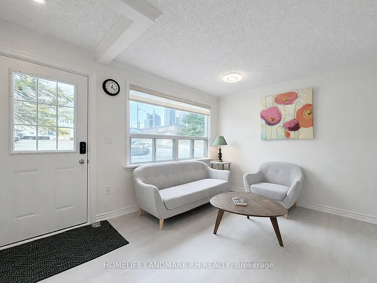 46 Glen Cameron Rd #A — Photo 3