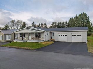 20 Scout St, Grand Falls, NB E3Y1B1