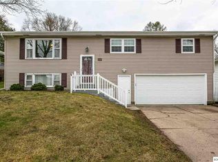 1218 Cortez Dr, Dubuque, IA 52001