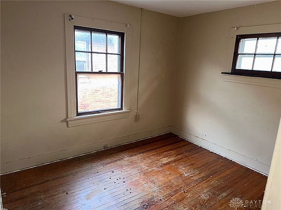 4th image of 24 E Norman Ave
