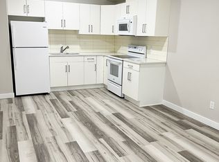 7706 Koruluk Ln SW, Edmonton, AB T6W4R7