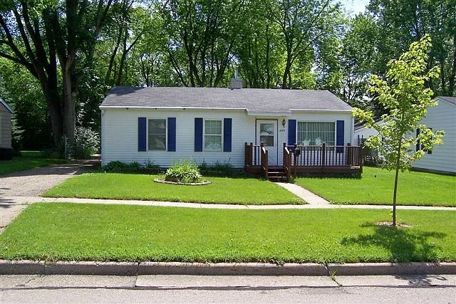 1849 Sun Valley Dr photo 1